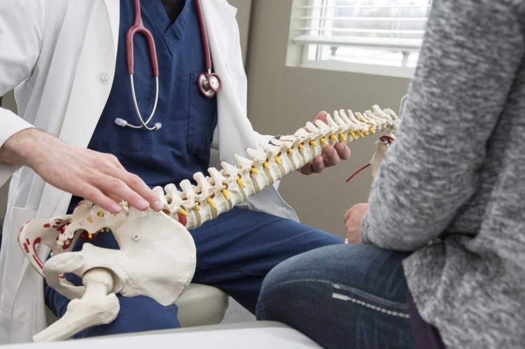 How to Choose the Right Orthopedic Spine Surgeon for Your Needs